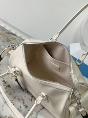 LV Speedy Cargo Vibe - Image 8
