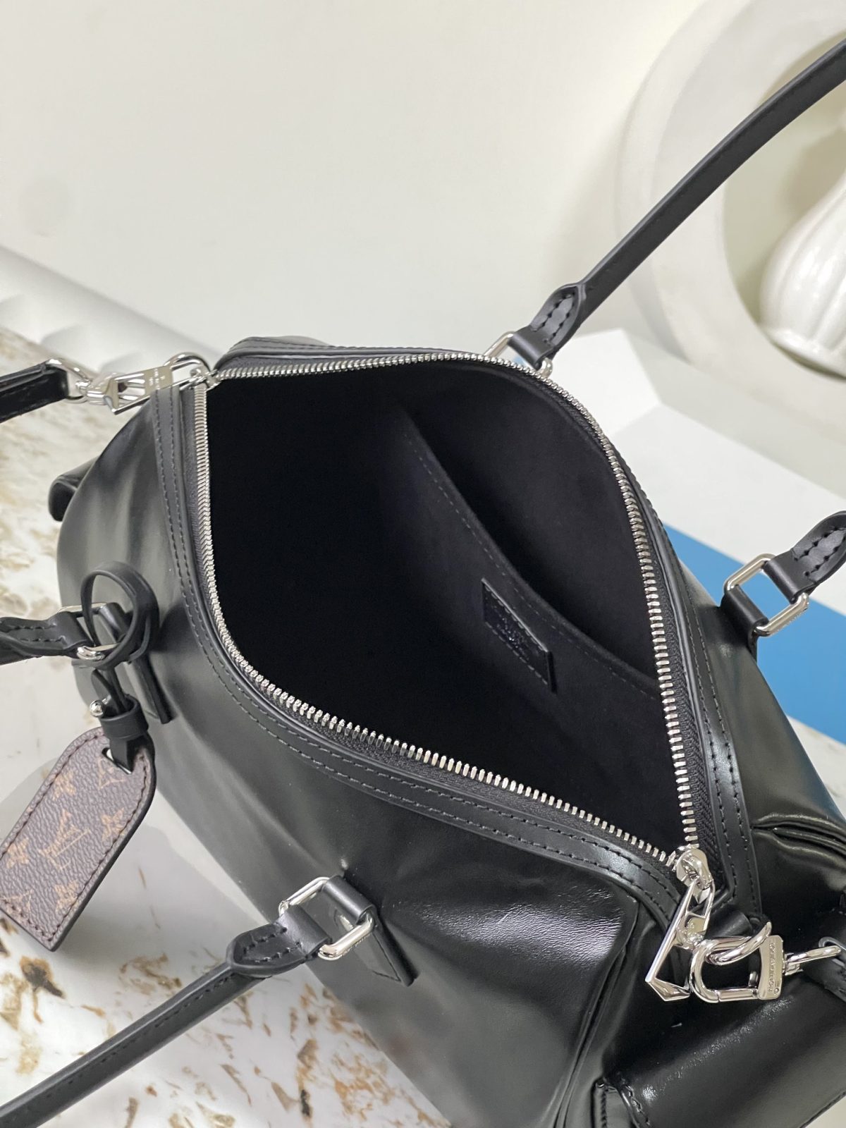 LV Speedy Cargo Vibe - Image 8