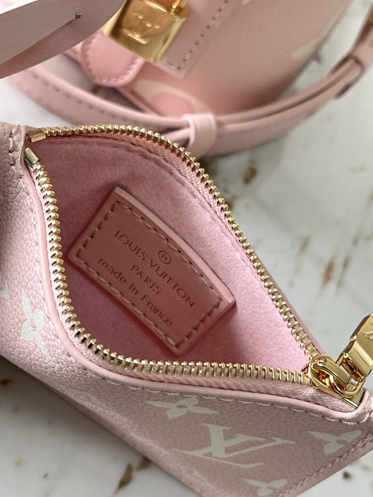 LV All In BB - Image 9