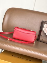 LV Wallet On Chain Capucines - Image 2