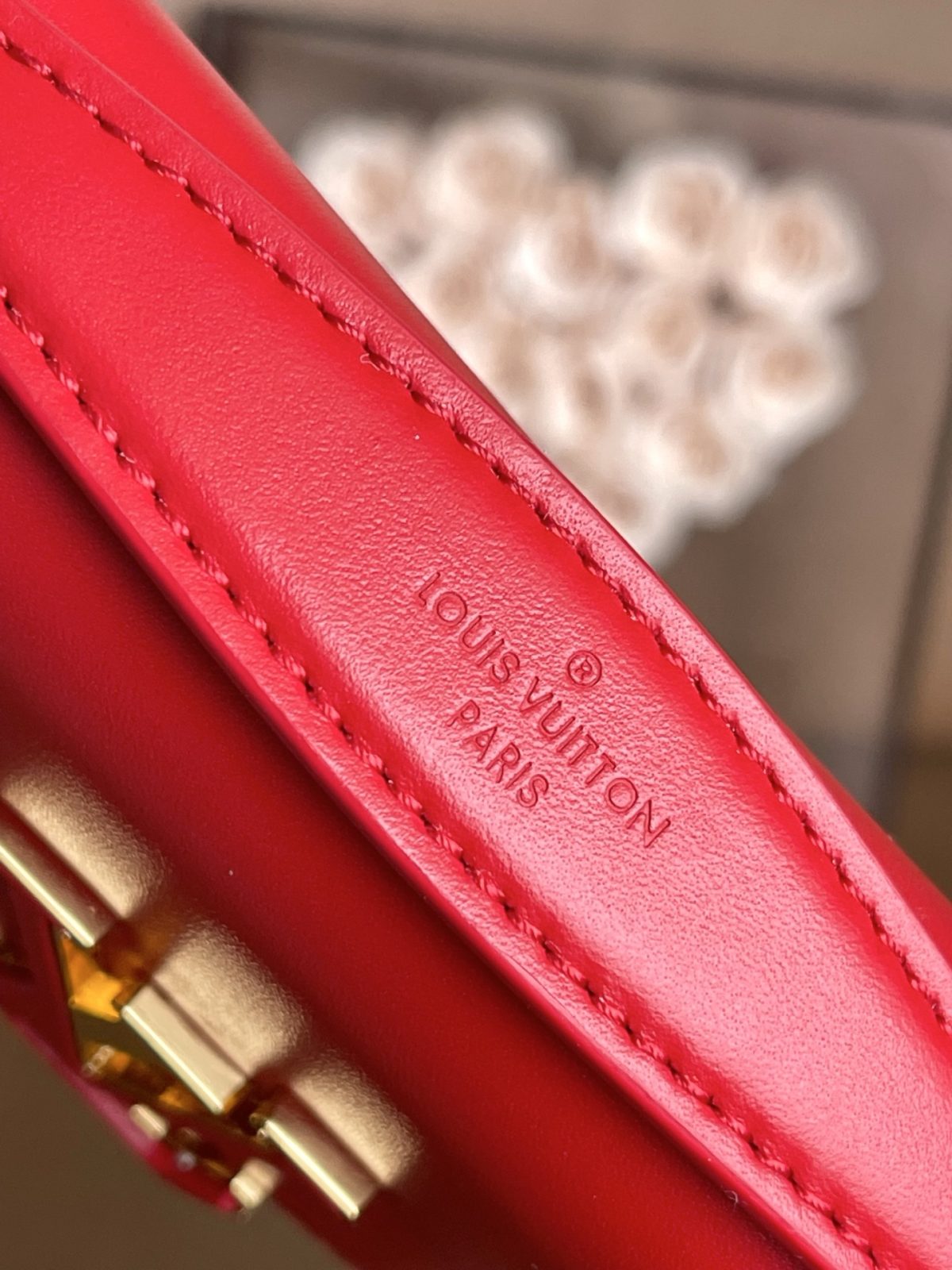 LV Wallet On Chain Capucines - Image 5