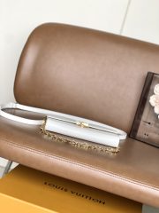 LV Wallet On Chain Capucines - Image 3