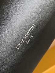 LV CarryAll Dark MM - Image 7