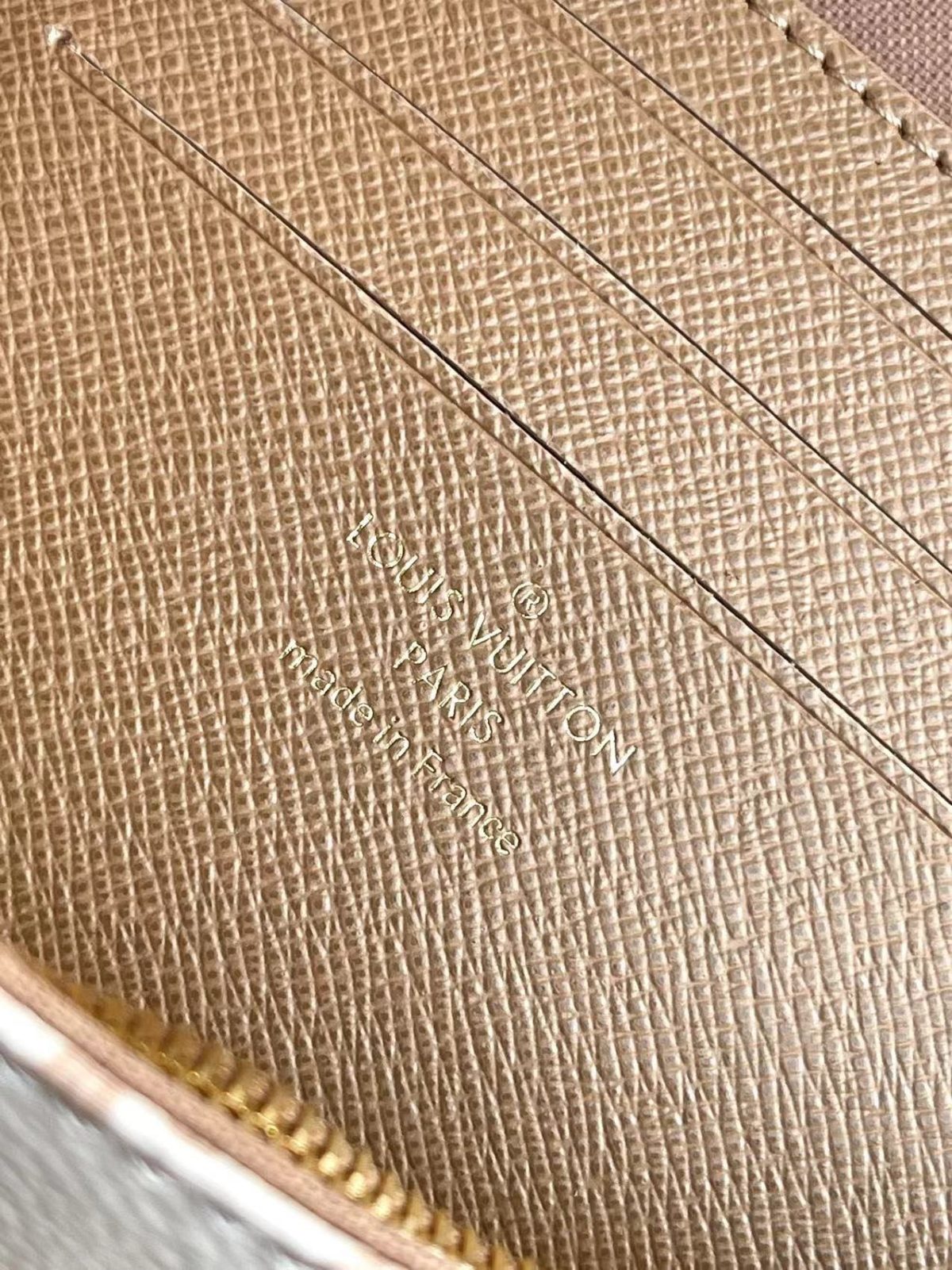 LV Wallet On Chain Ivy Bag - Image 9