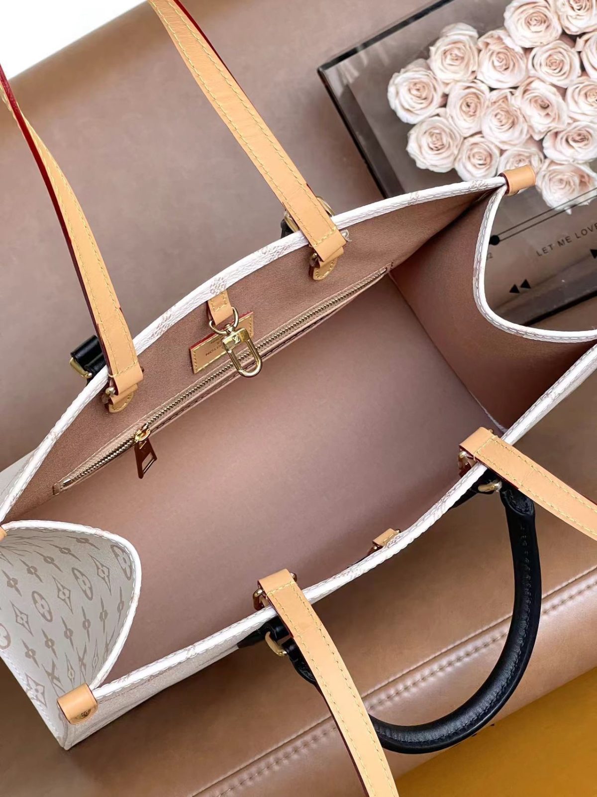 LV Onthego MM Bag - Image 6
