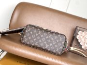 LV Neverfull MM Bag - Image 3