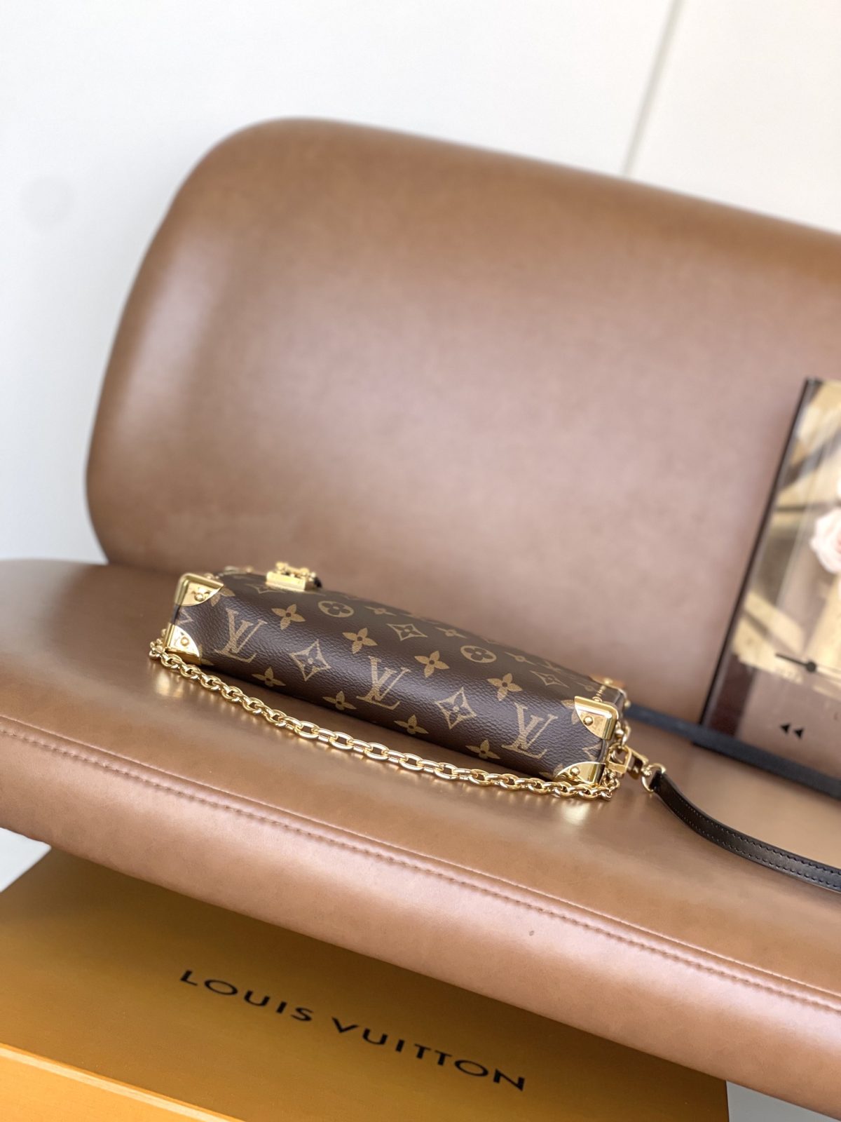LV Slim Trunk - Image 5