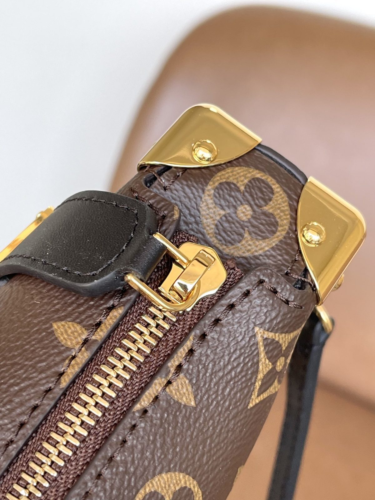 LV Slim Trunk - Image 7