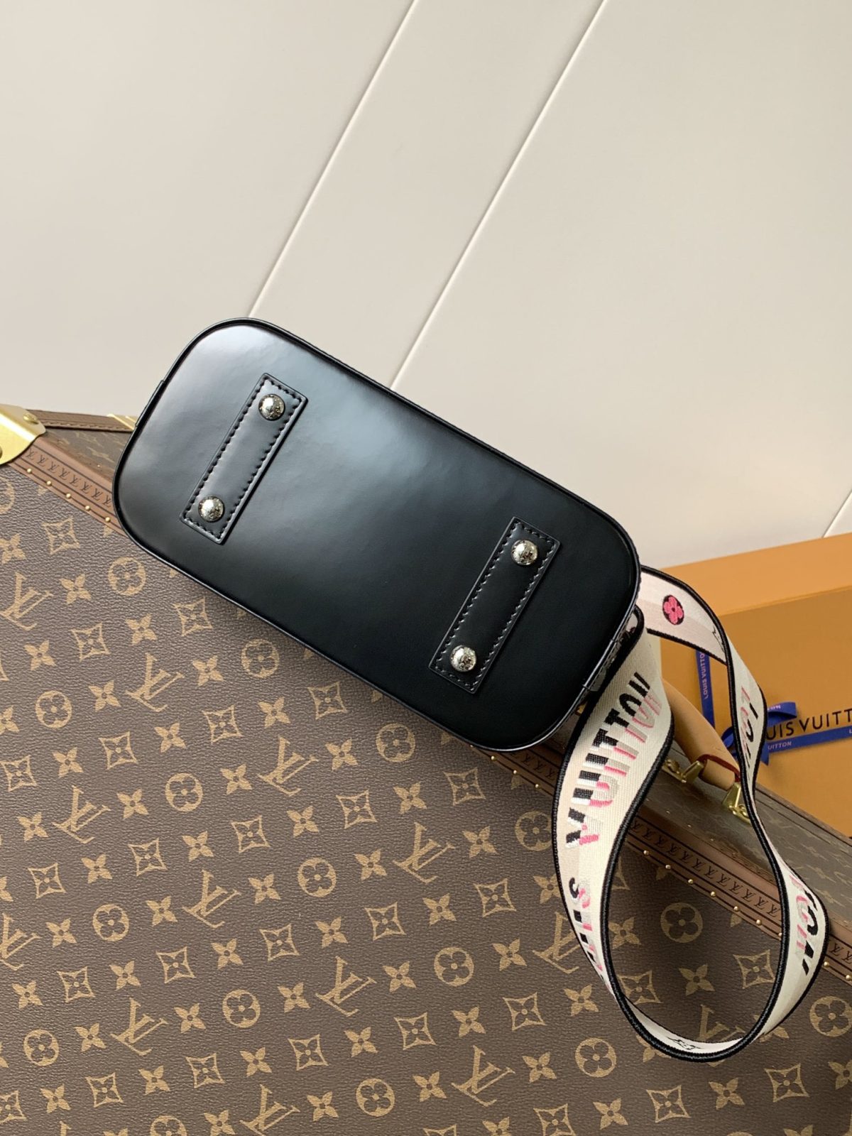 LV Alma BB - Image 5