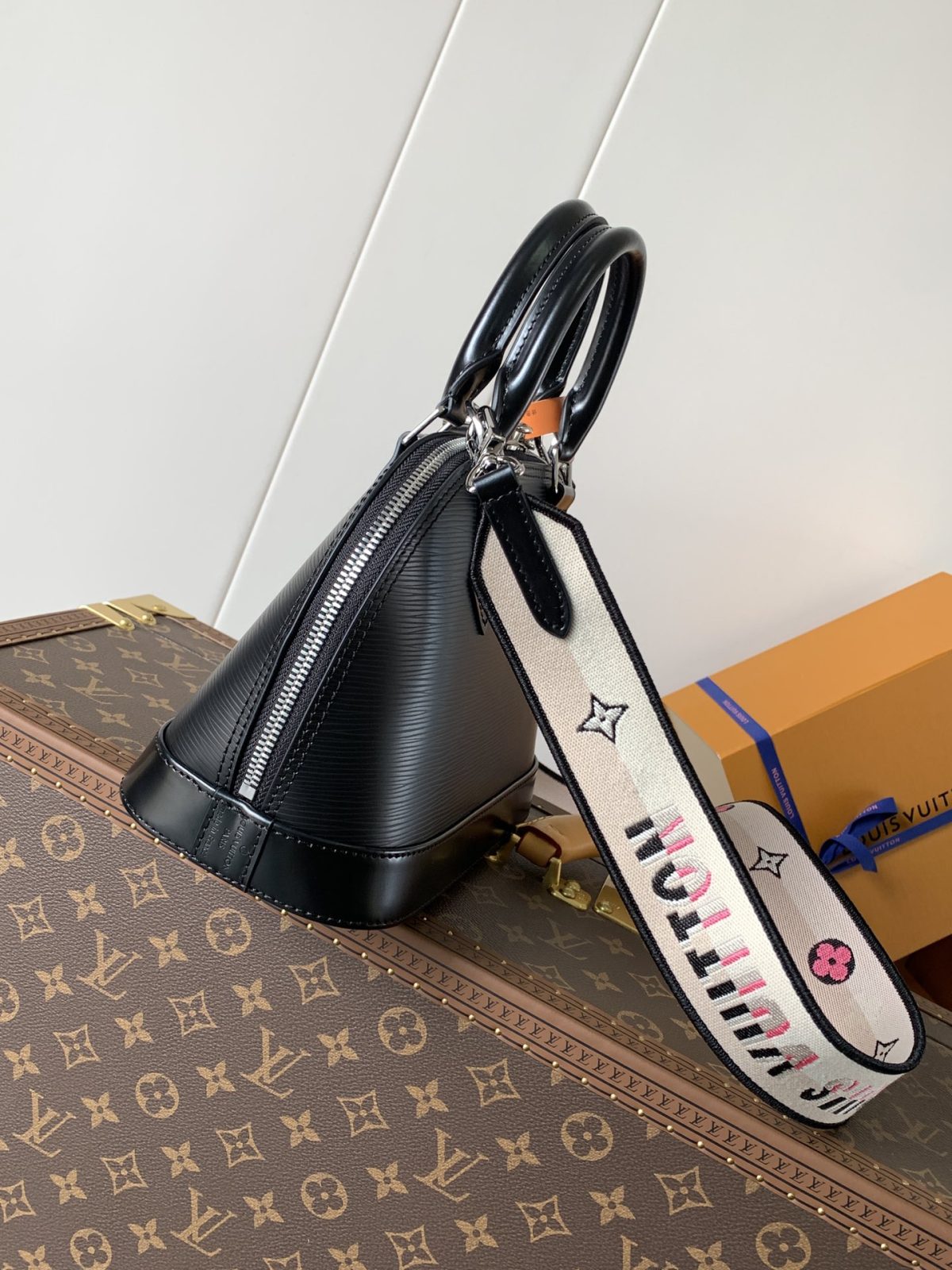 LV Alma BB - Image 7
