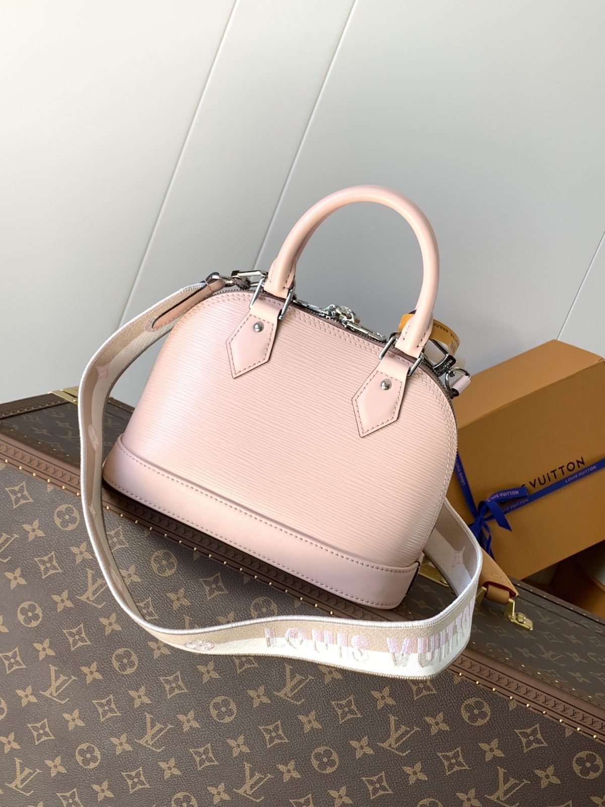 LV Alma BB - Image 2