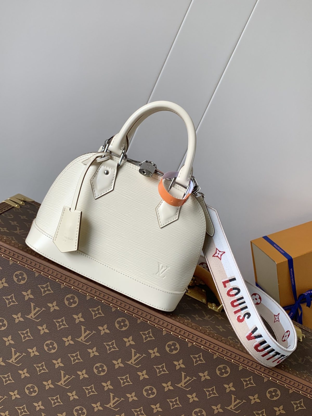 LV Alma BB - Image 1