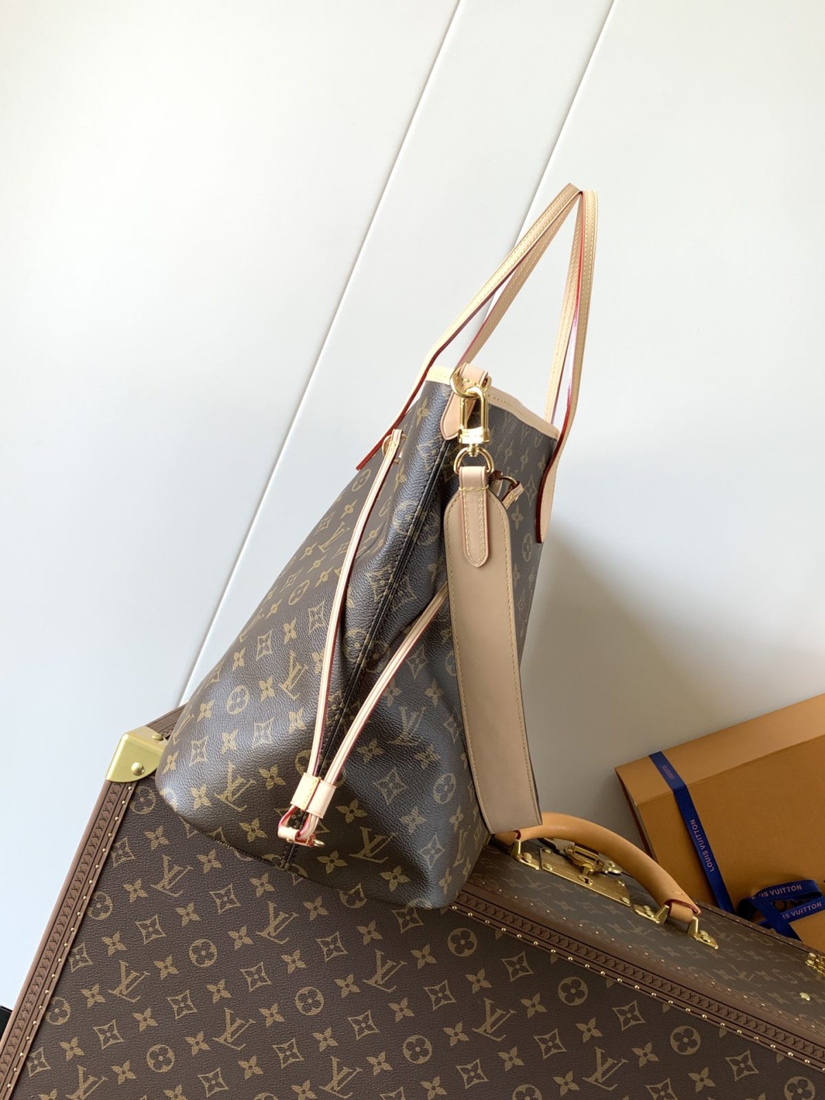 LV Neverfull Bandoulière Inside Out GM - Image 6