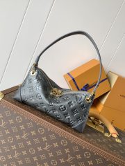 LV Pochette Sèvres