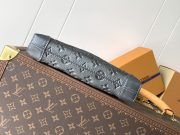 LV Pochette Sèvres - Image 3