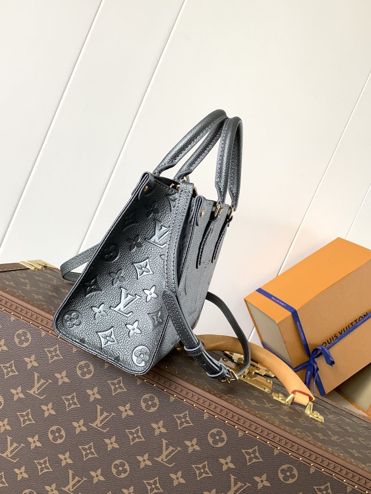 LV Onthego PM - Image 4