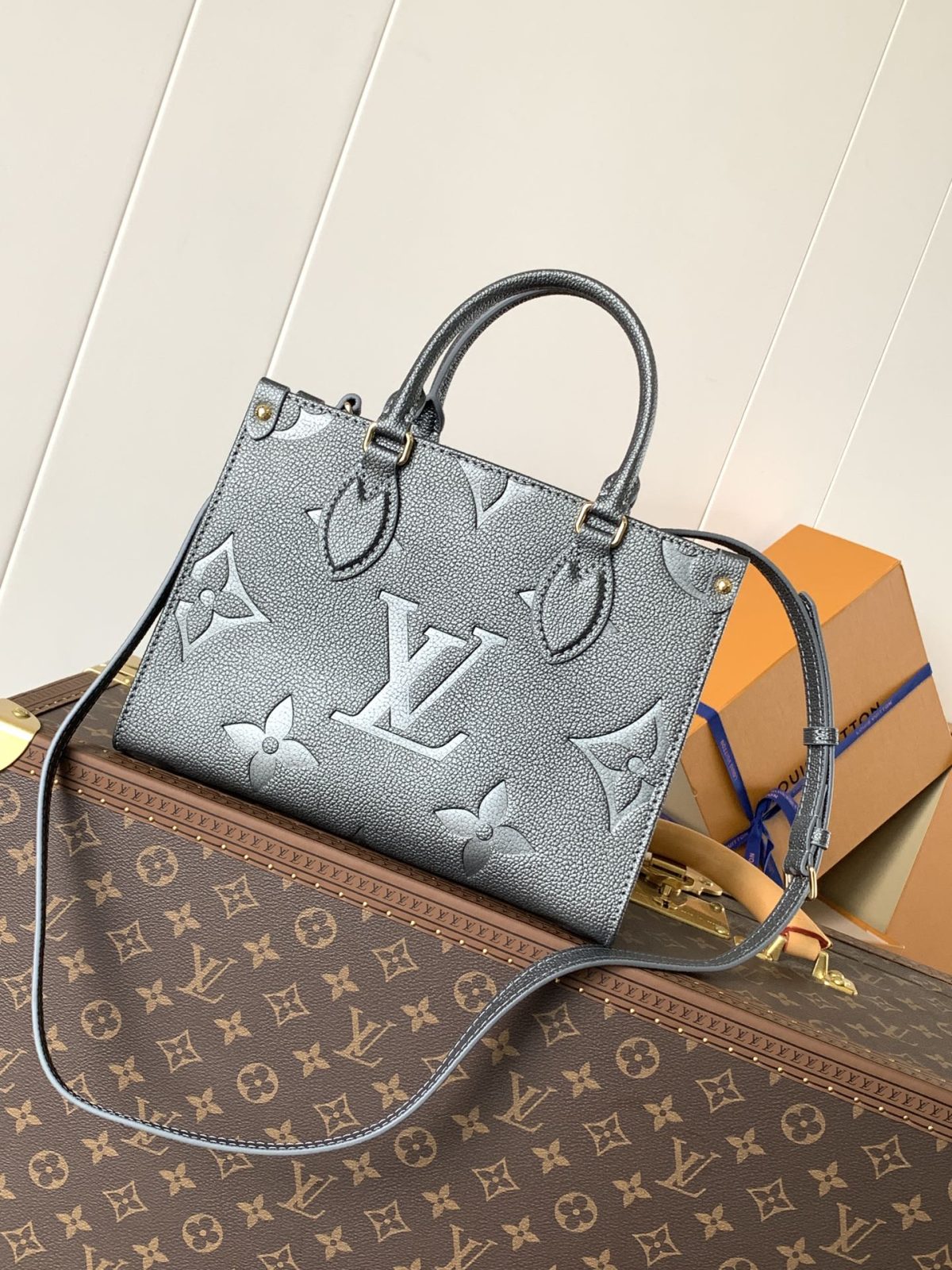LV Onthego PM - Image 2