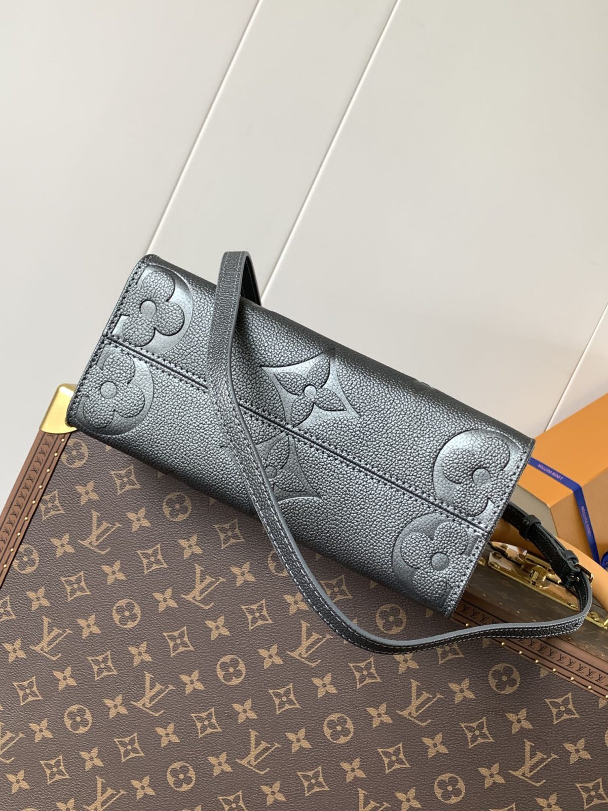 LV Onthego PM - Image 3