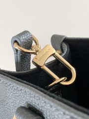 LV Onthego PM - Image 6