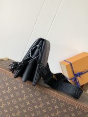 LV Coussin - Image 3