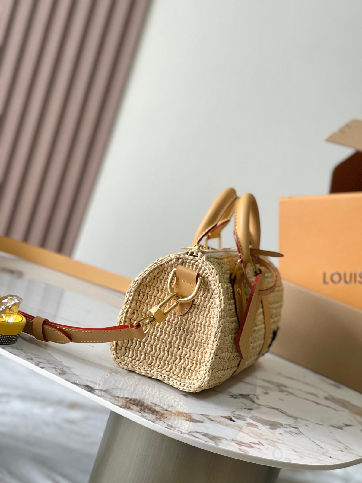 LV Keepall Bandoulière 25 - Image 3