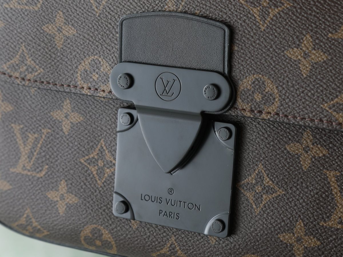LV S Lock Messenger - Image 7