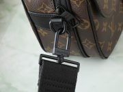 LV S Lock Messenger - Image 11