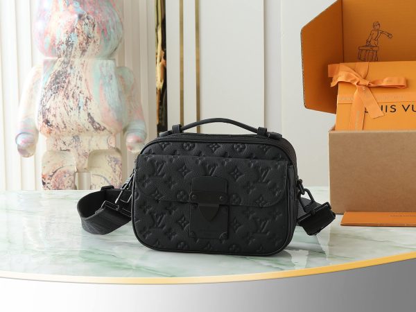 LV S Lock Messenger