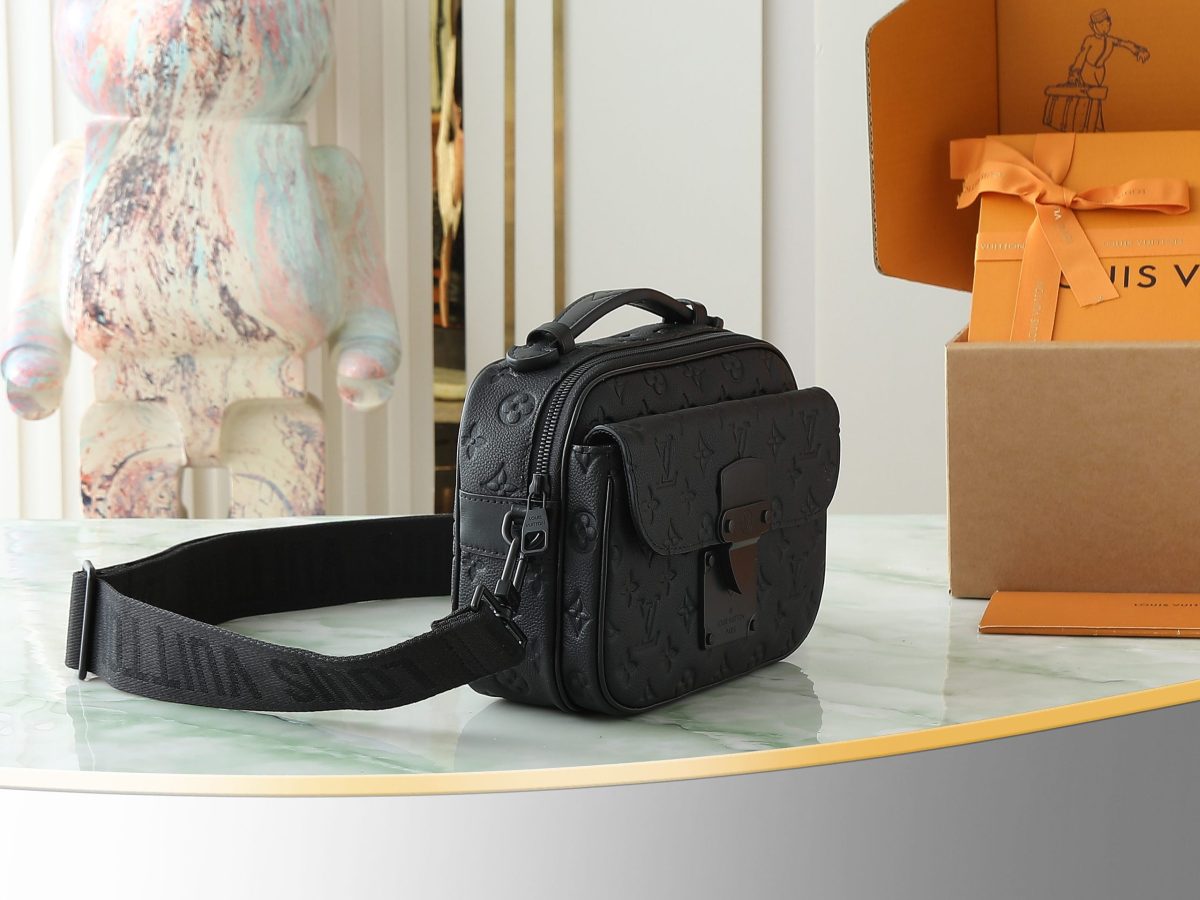 LV S Lock Messenger - Image 3