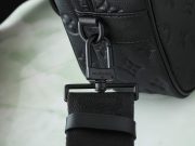 LV S Lock Messenger - Image 9