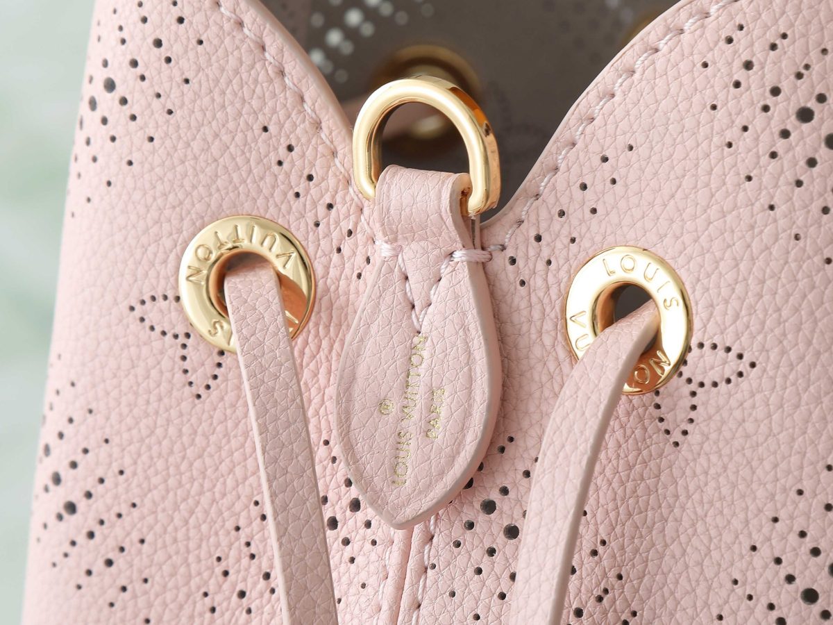 LV Bella Bucket Bag - Image 9