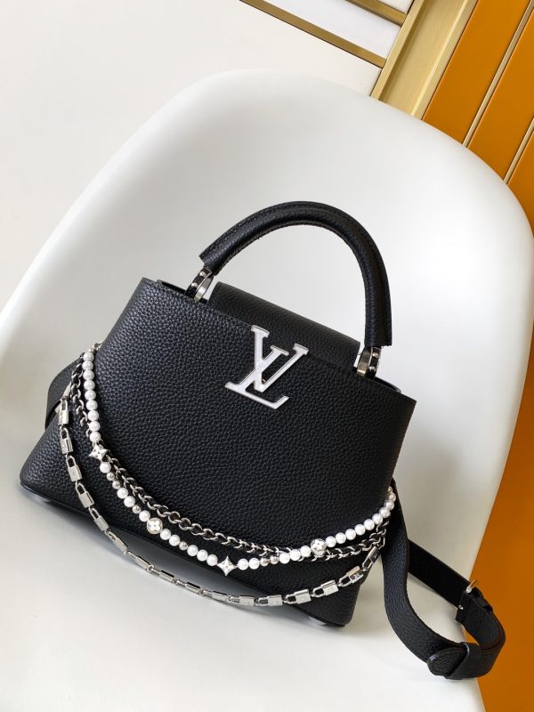 LV Capucines BB