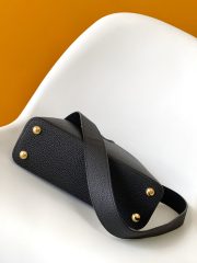 LV Capucines - Image 4