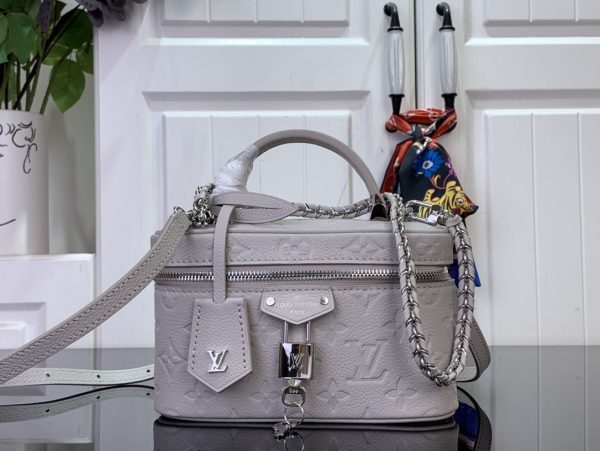 LV Vanity Chain Pouch