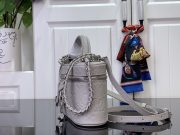 LV Vanity Chain Pouch - Image 4