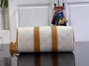 LV Keepall Bandoulière 25 - Image 4