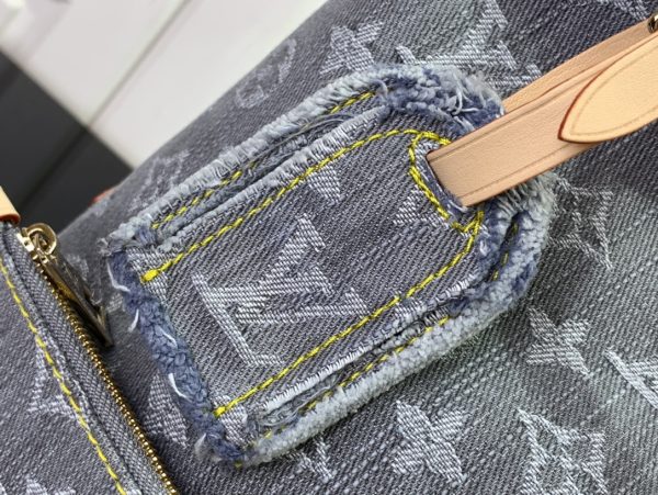 LV CarryAll MM - Image 5