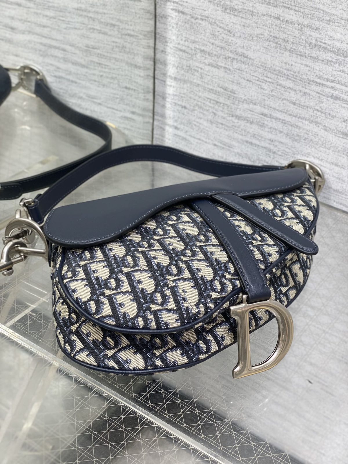 Dior Saddle Bag - Image 6