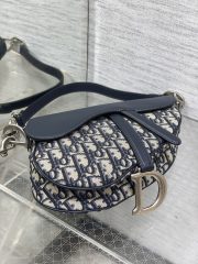 Dior Saddle Bag - Image 6