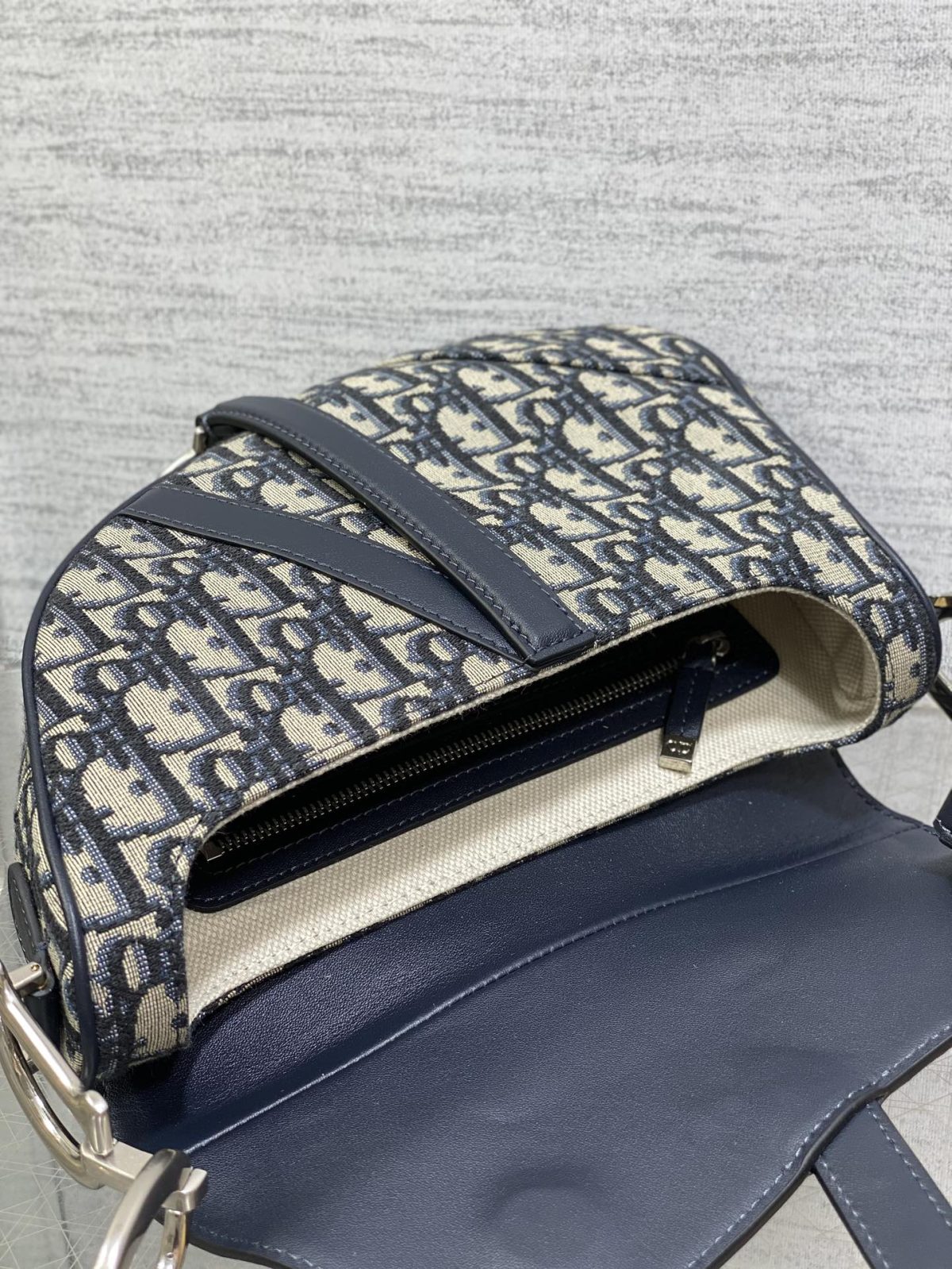 Dior Saddle Bag - Image 7