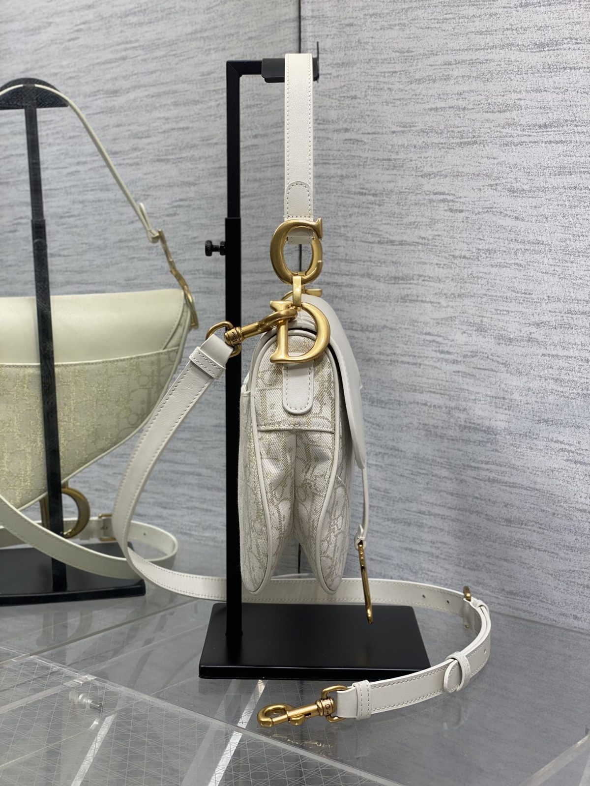 Dior Saddle Bag - Image 6