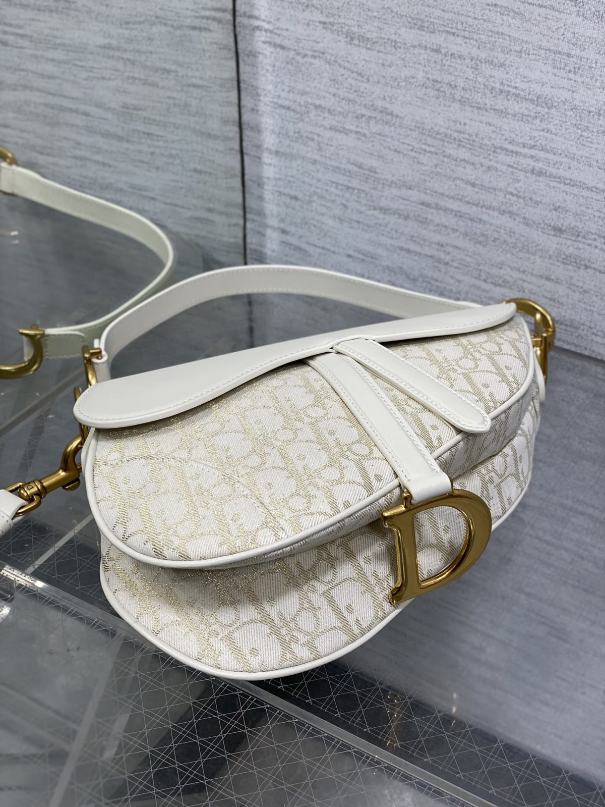 Dior Saddle Bag - Image 3