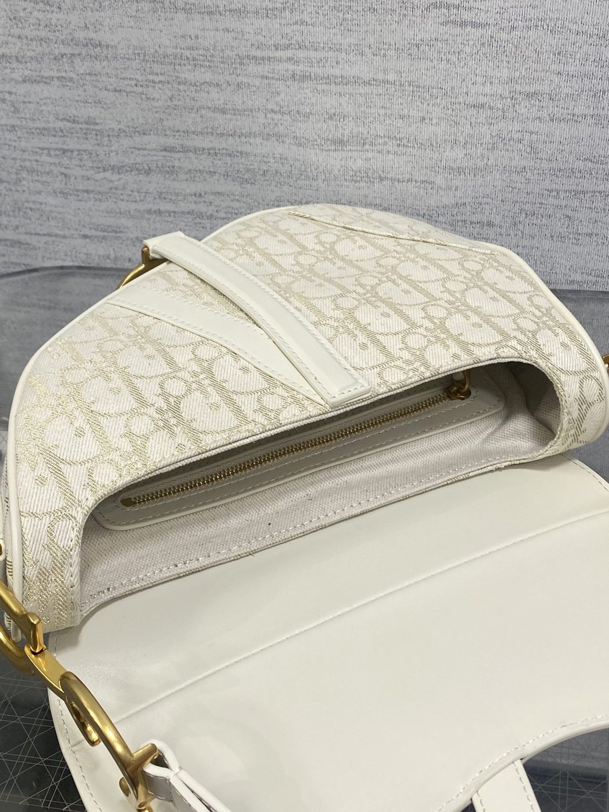 Dior Saddle Bag - Image 8