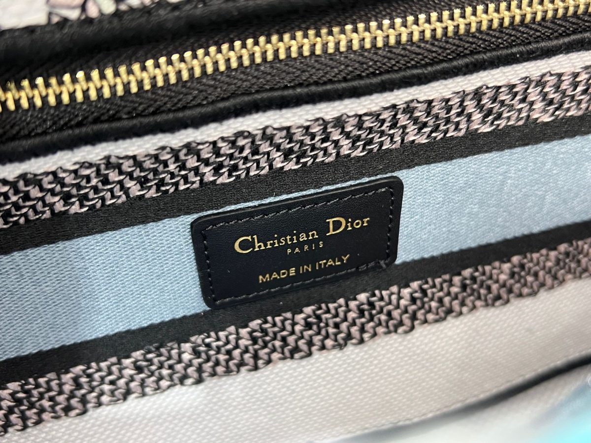 Dior Lady Handbag - Image 9
