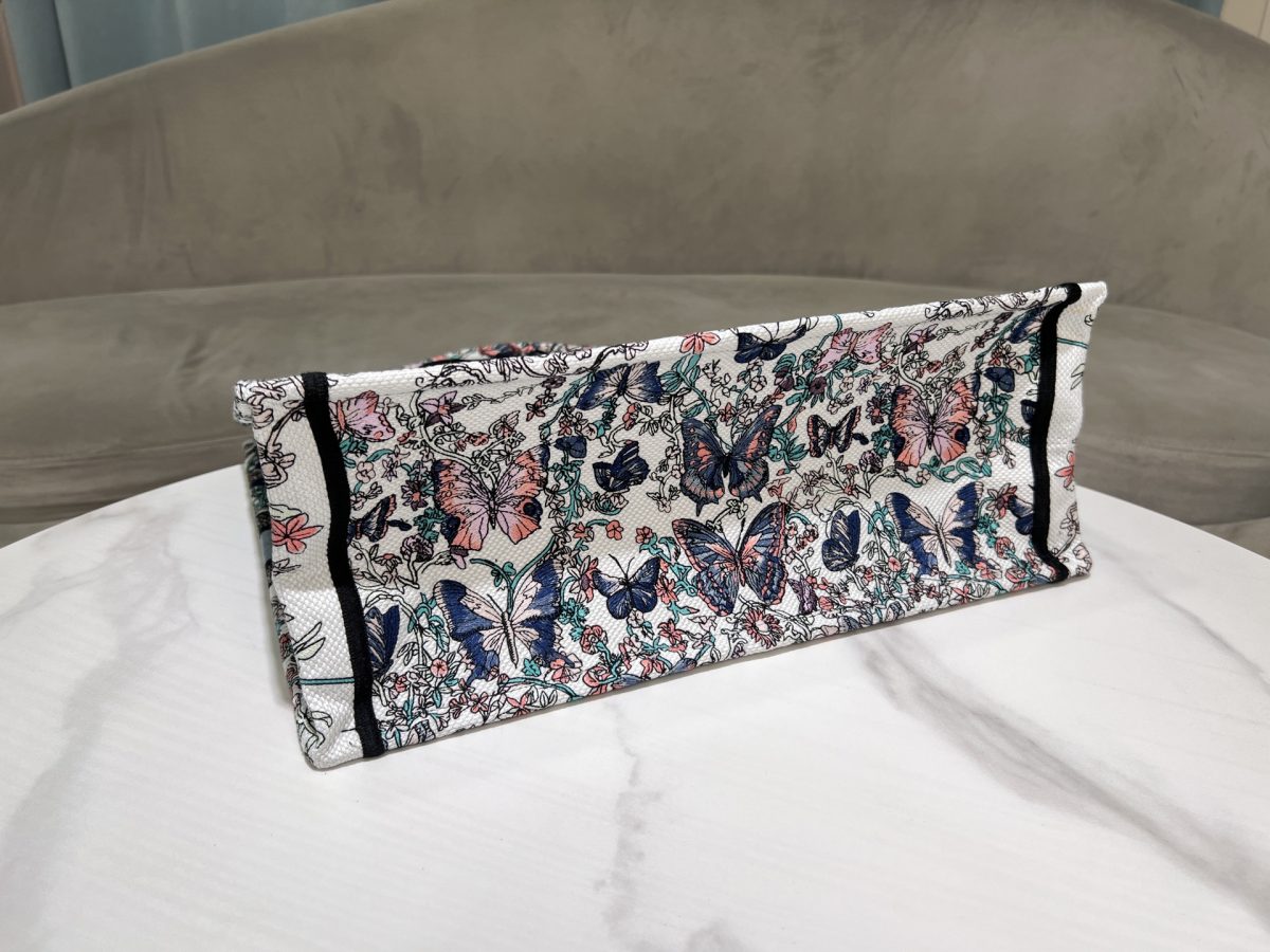 Dior Book Tote Large Bag - Image 6