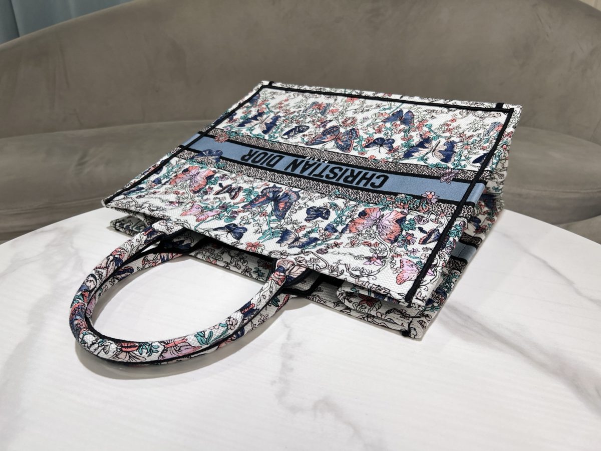 Dior Book Tote Large Bag - Image 4