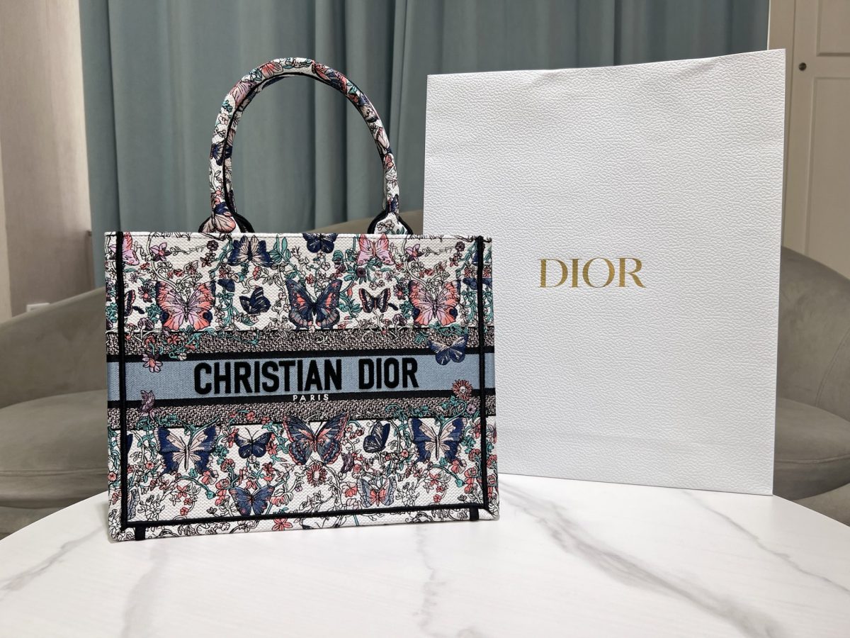 Dior Book Tote Medium Bag - Image 1