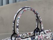 Dior Book Tote Medium Bag - Image 7