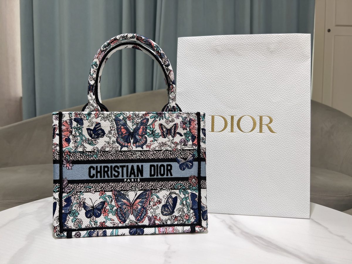 Dior Book Tote Small Bag - Image 1