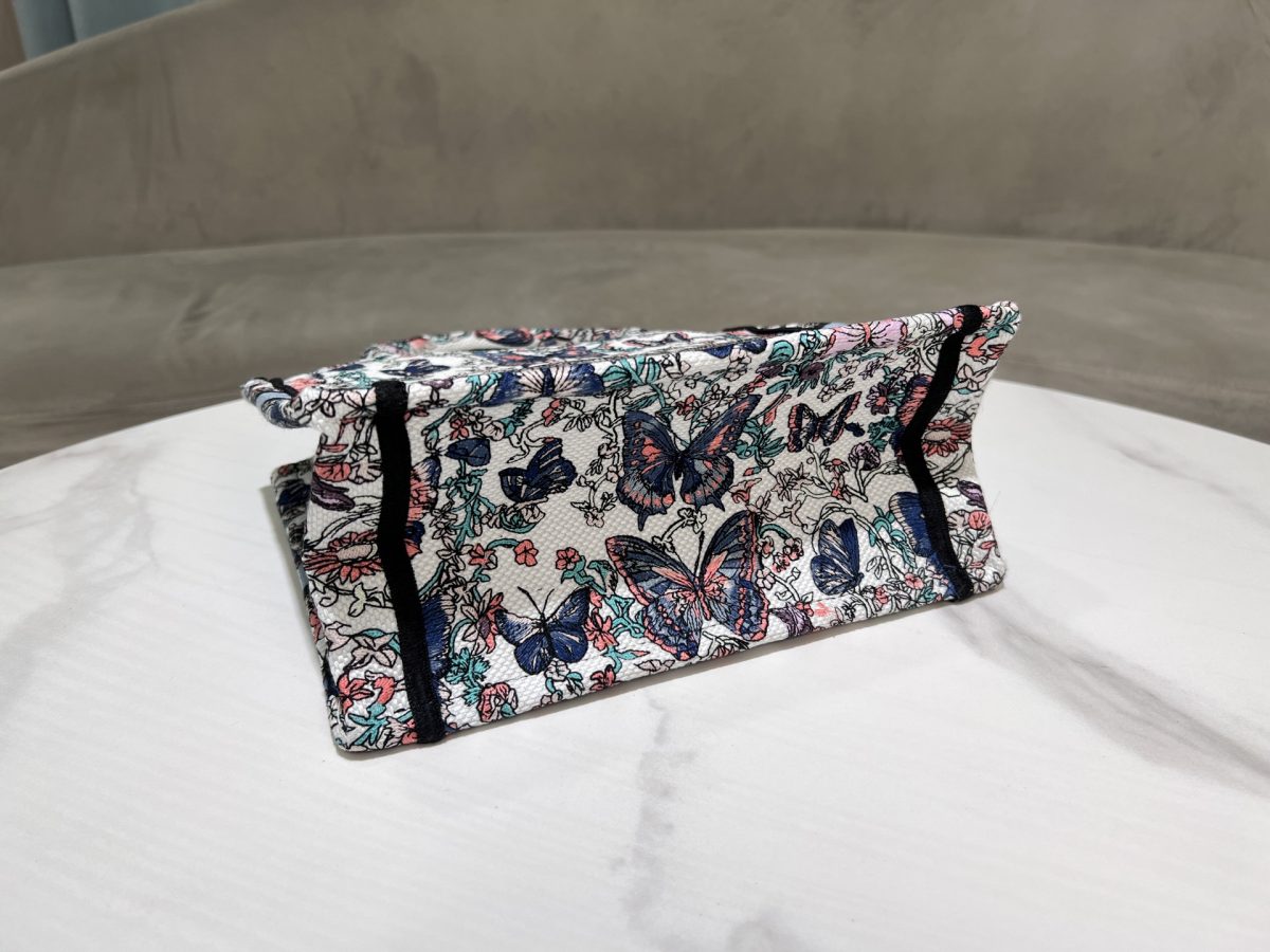 Dior Book Tote Small Bag - Image 4